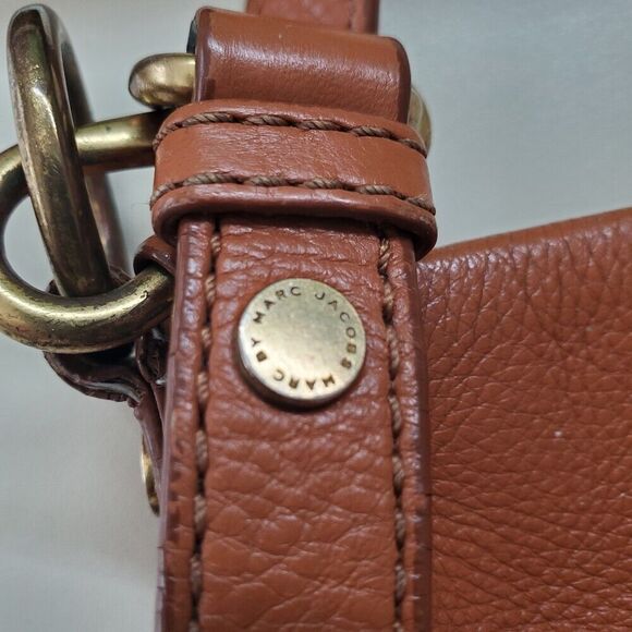 Marc by Marc Jacobs Brown Pebbled Leather Crossbody Bag Brass Hardware Roomy - Picture 7 of 8